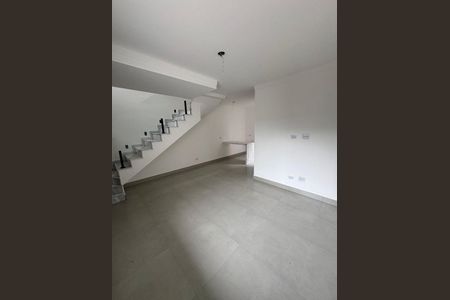 Casa à venda com 2 quartos, 89m² em Vila Guaca, São Paulo