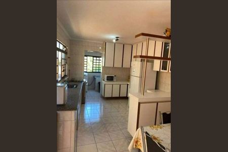 Casa à venda com 3 quartos, 188m² em Jardim Monte Alegre, São Paulo