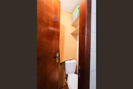 Apartamento à venda com 72m², 3 quartos e sem vaga Apartamento à venda com 72m², 3 quartos e sem vagaBanheiro de Serviço