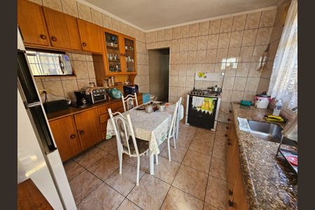 Casa à venda com 3 quartos, 130m² em Vila Miriam, São Paulo