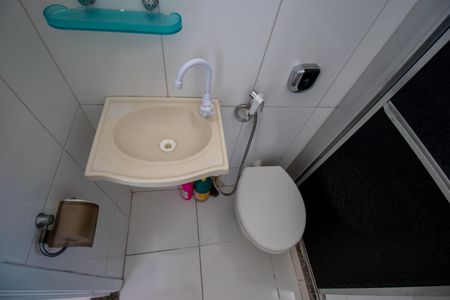 Apartamento à venda com 69m², 2 quartos e 1 vaga Apartamento à venda com 69m², 2 quartos e 1 vagaBanheiro