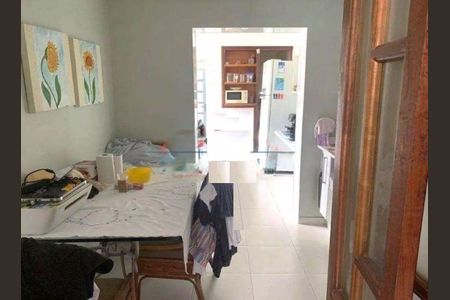 Casa à venda com 4 quartos, 130m² em Lapa de Baixo, São Paulo