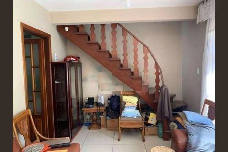 Casa à venda com 4 quartos, 130m² em Lapa de Baixo, São Paulo