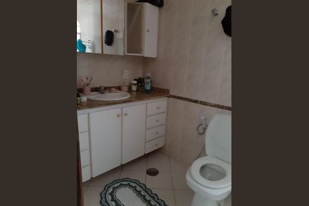 Casa à venda com 3 quartos, 180m² em Parque Sao Domingos, São Paulo