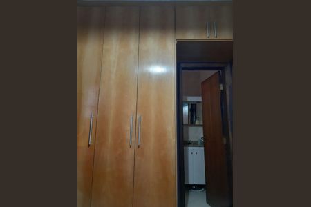 Casa à venda com 3 quartos, 180m² em Parque Sao Domingos, São Paulo