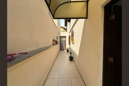 Casa à venda com 3 quartos, 237m² em Parque Sao Domingos, São Paulo