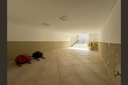 Casa à venda com 3 quartos, 264m² em Parque Sao Domingos, São Paulo