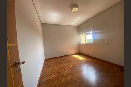 Casa à venda com 3 quartos, 264m² em Parque Sao Domingos, São Paulo