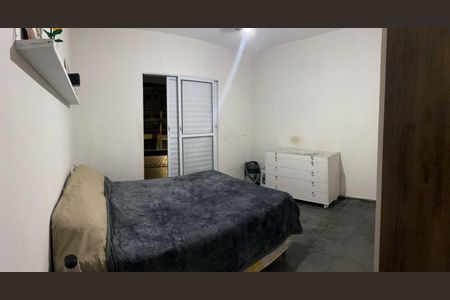 Casa à venda com 3 quartos, 150m² em Parque Maria Domitila, São Paulo