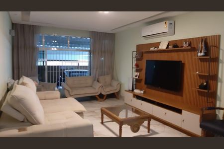 Casa à venda com 3 quartos, 220m² em Parque Sao Domingos, São Paulo