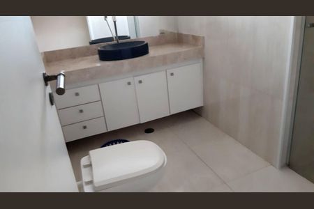 Casa à venda com 3 quartos, 220m² em Parque Sao Domingos, São Paulo