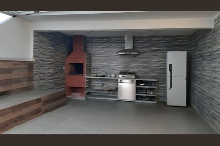 Casa à venda com 3 quartos, 220m² em Parque Sao Domingos, São Paulo