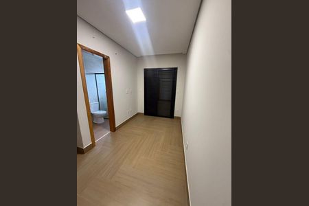 Casa à venda com 2 quartos, 109m² em Vila Mangalot, São Paulo