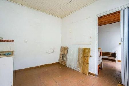 Casa à venda com 4 quartos, 180m² em Vila Ipojuca, São Paulo