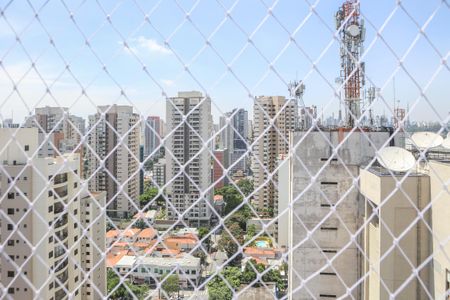 Apartamento à venda com 175m², 3 quartos e 4 vagasVista da Suíte 2