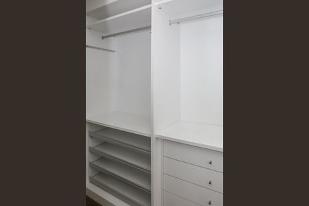 Apartamento à venda com 175m², 3 quartos e 4 vagasSuíte 1