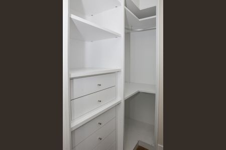 Apartamento à venda com 175m², 3 quartos e 4 vagasSuíte 1