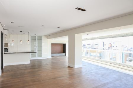 Sala e Sacada de apartamento à venda com 3 quartos, 175m² em Perdizes, São Paulo