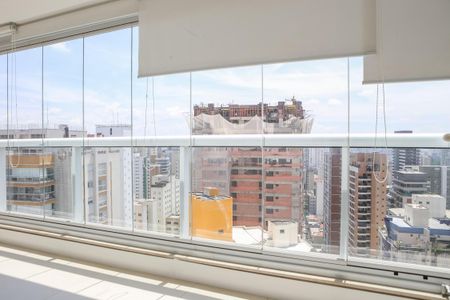 Apartamento à venda com 175m², 3 quartos e 4 vagasVista da Suíte 1