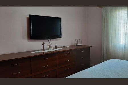 Casa à venda com 3 quartos, 220m² em Parque Sao Domingos, São Paulo