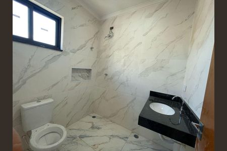 Casa à venda com 3 quartos, 100m² em Jardim Mariliza, São Paulo