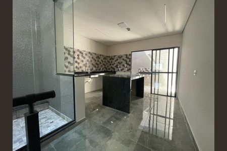 Casa à venda com 3 quartos, 100m² em Jardim Mariliza, São Paulo