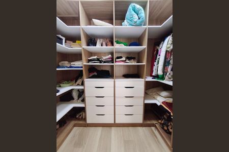 Casa à venda com 5 quartos, 193m² em Piqueri, São Paulo