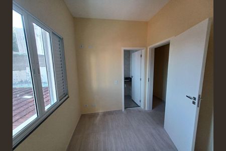 Casa à venda com 3 quartos, 130m² em Umuarama, Osasco