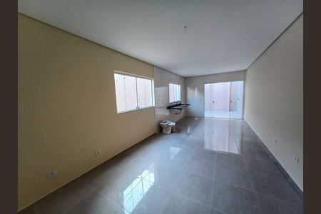 Casa à venda com 3 quartos, 130m² em Umuarama, Osasco