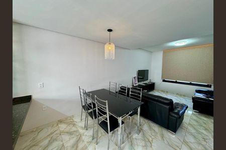 Casa à venda com 3 quartos, 150m² em Vila Pereira Cerca, São Paulo