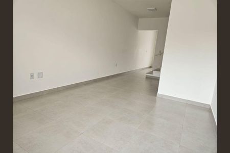 Casa à venda com 2 quartos, 83m² em Jardim Ester, São Paulo