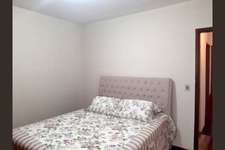 Casa à venda com 2 quartos, 136m² em Parque Sao Domingos, São Paulo