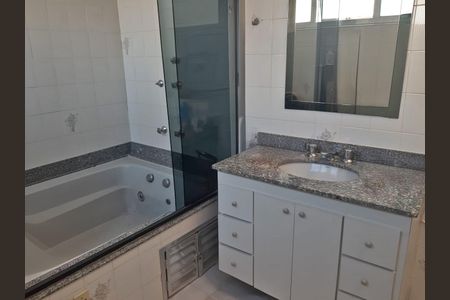 Casa à venda com 2 quartos, 136m² em Parque Sao Domingos, São Paulo