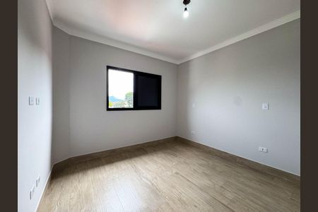 Casa à venda com 3 quartos, 130m² em Parque Sao Domingos, São Paulo