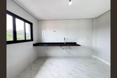 Casa à venda com 3 quartos, 130m² em Parque Sao Domingos, São Paulo