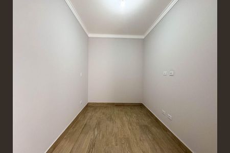 Casa à venda com 3 quartos, 130m² em Parque Sao Domingos, São Paulo
