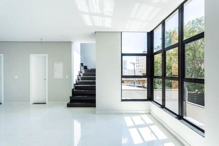 Casa à venda com 3 quartos, 210m² em Vila Albertina, São Paulo