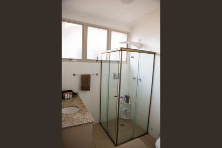 Casa à venda com 3 quartos, 209m² em Parque Sao Domingos, São Paulo