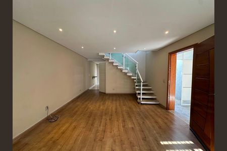 Casa à venda com 2 quartos, 110m² em Parque Sao Domingos, São Paulo