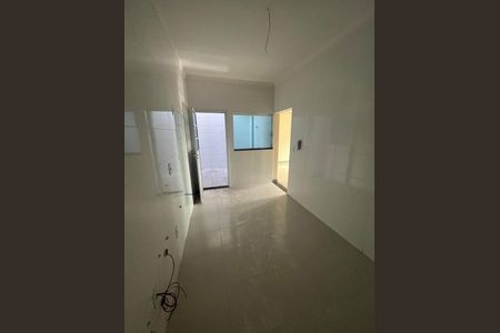 Casa à venda com 3 quartos, 96m² em Vila Primavera, São Paulo