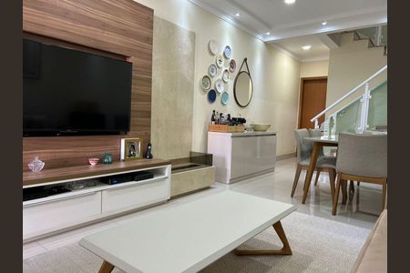 Casa à venda com 3 quartos, 128m² em Parque Sao Domingos, São Paulo