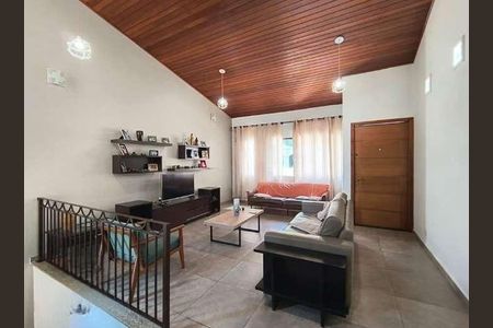 Casa à venda com 3 quartos, 230m² em Vila Romana, São Paulo