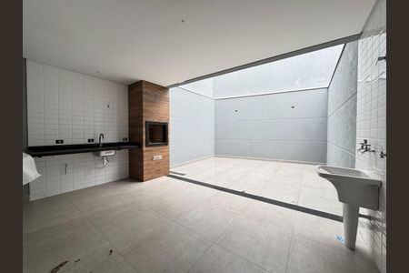 Casa à venda com 3 quartos, 264m² em São Domingos, São Paulo