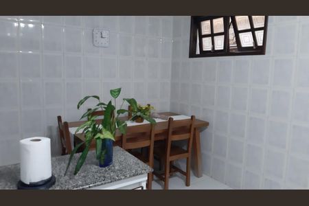 Casa à venda com 3 quartos, 120m² em Parque Sao Domingos, São Paulo