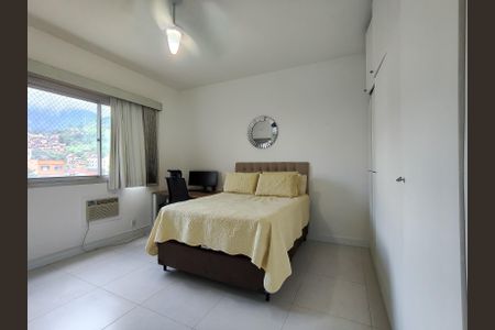 Apartamento à venda com 132m², 3 quartos e 2 vagasSuíte
