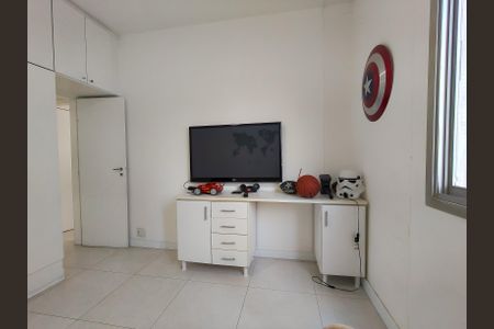 Apartamento à venda com 132m², 3 quartos e 2 vagasQuarto 2