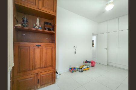 Apartamento à venda com 132m², 3 quartos e 2 vagasQuarto 1