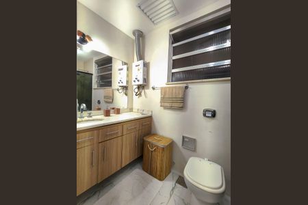 Apartamento à venda com 132m², 3 quartos e 2 vagasBanheiro Corredor