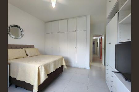 Apartamento à venda com 132m², 3 quartos e 2 vagasSuíte