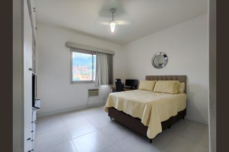 Apartamento à venda com 132m², 3 quartos e 2 vagasSuíte